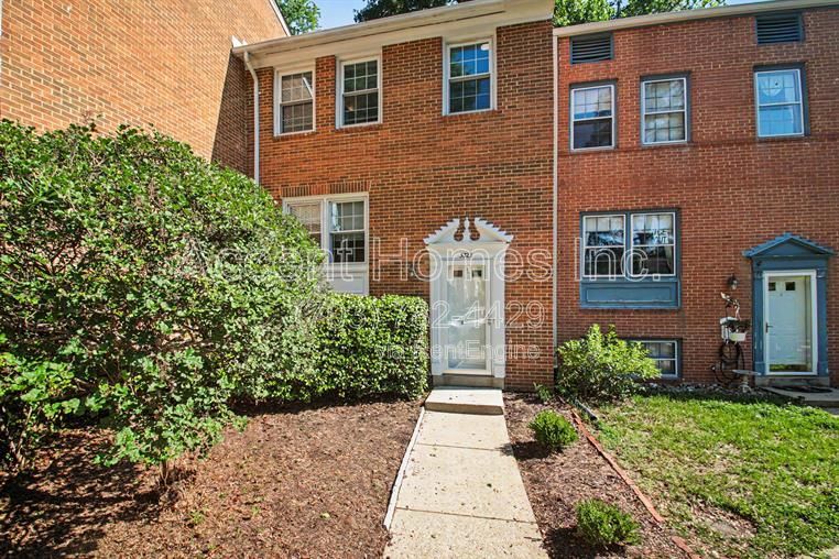 3323 Breckenridge Court