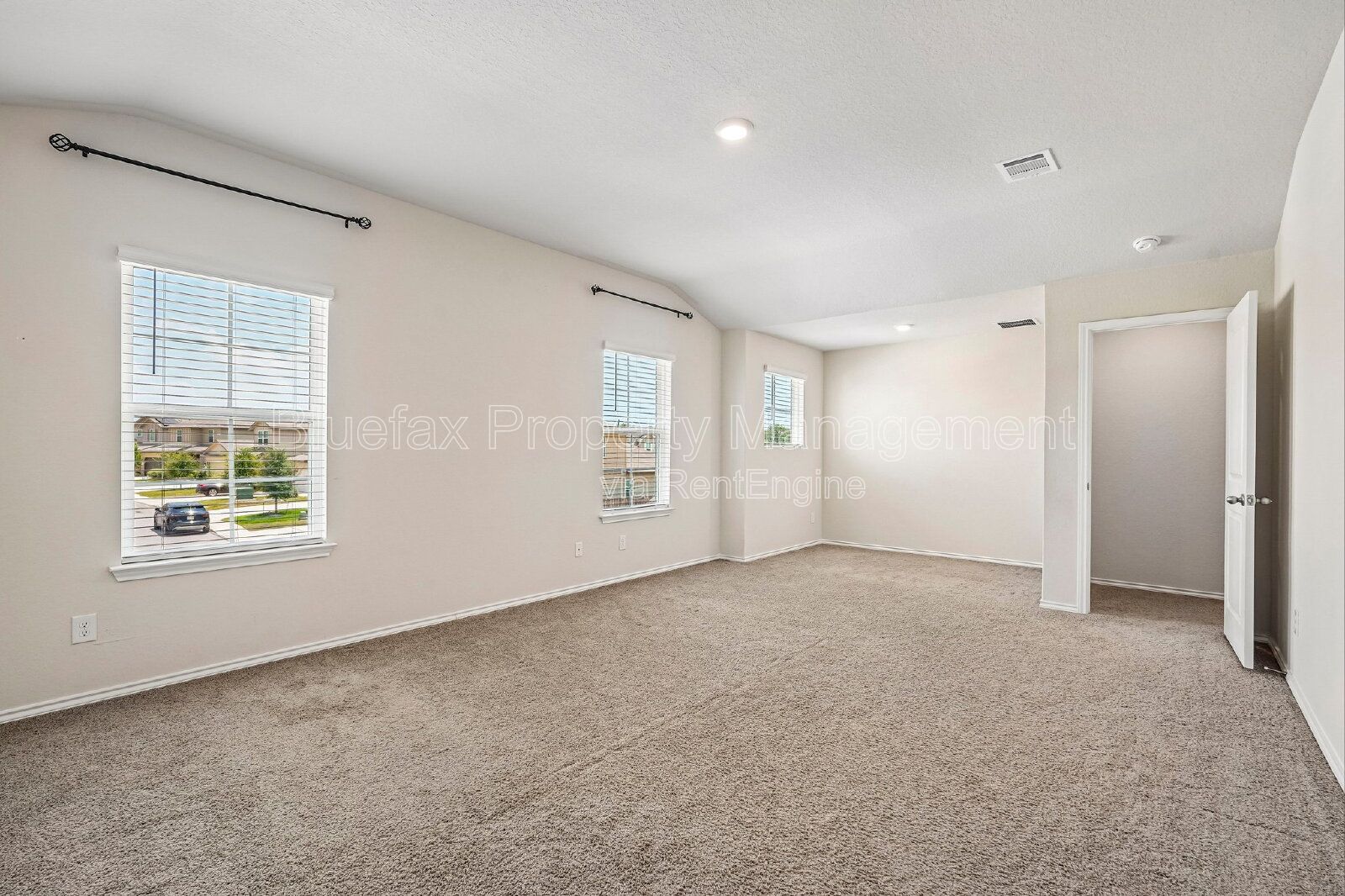 Gallery Image 19