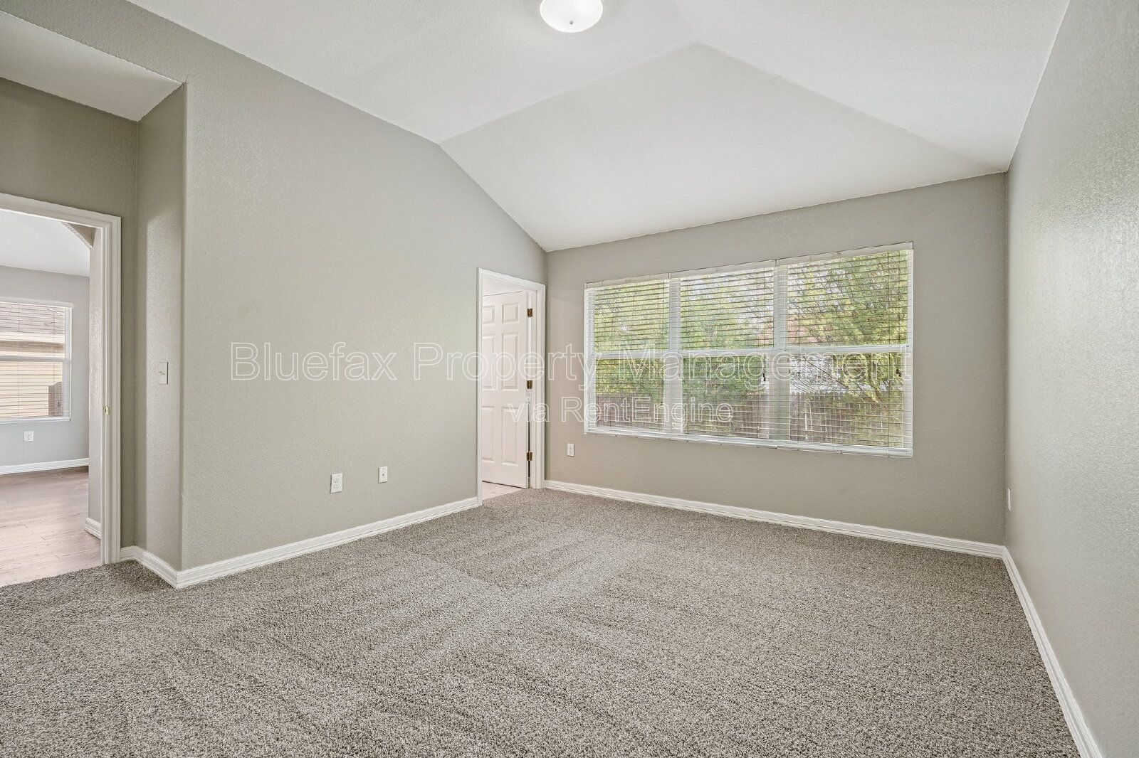 Gallery Image 18