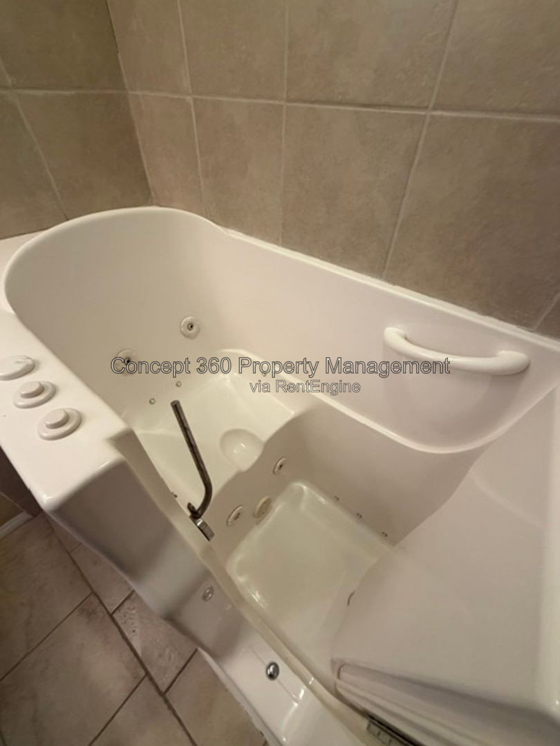 Gallery Image 50