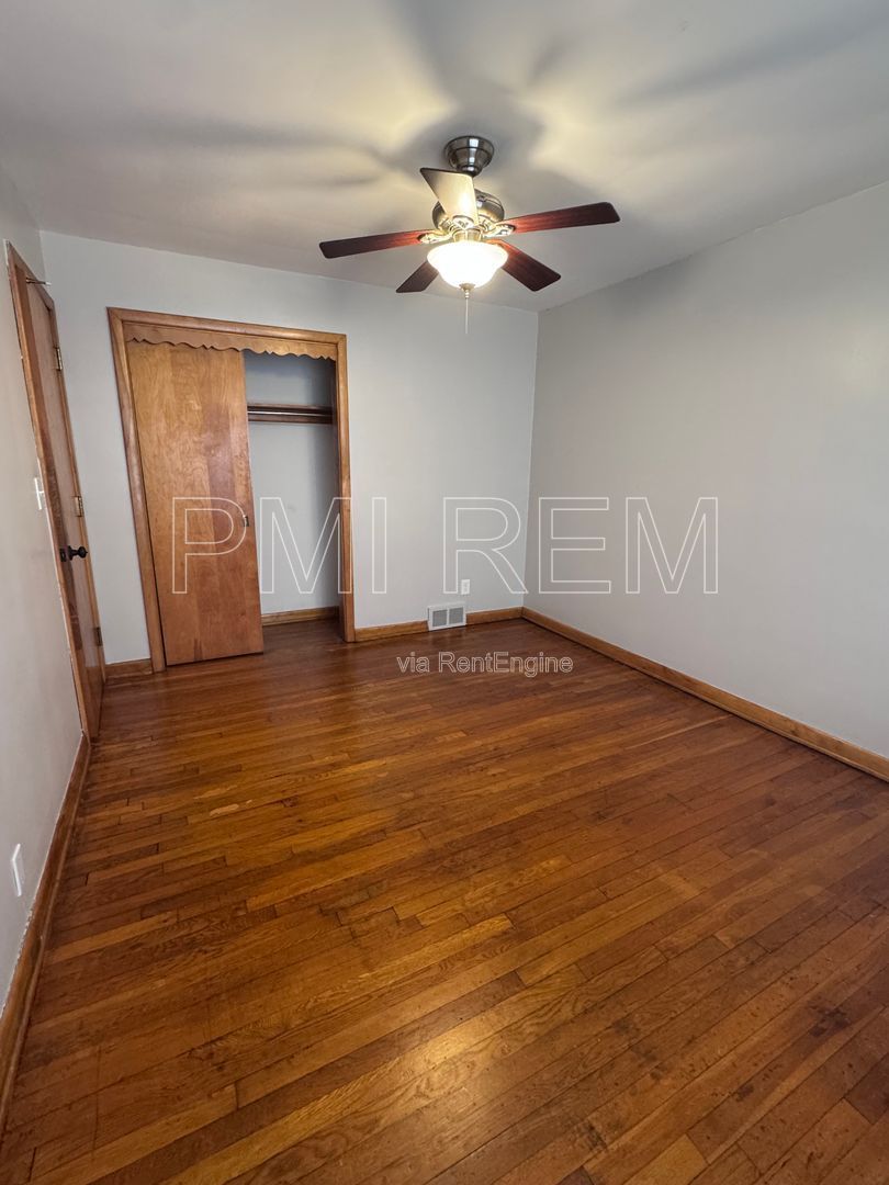 Gallery Image 17