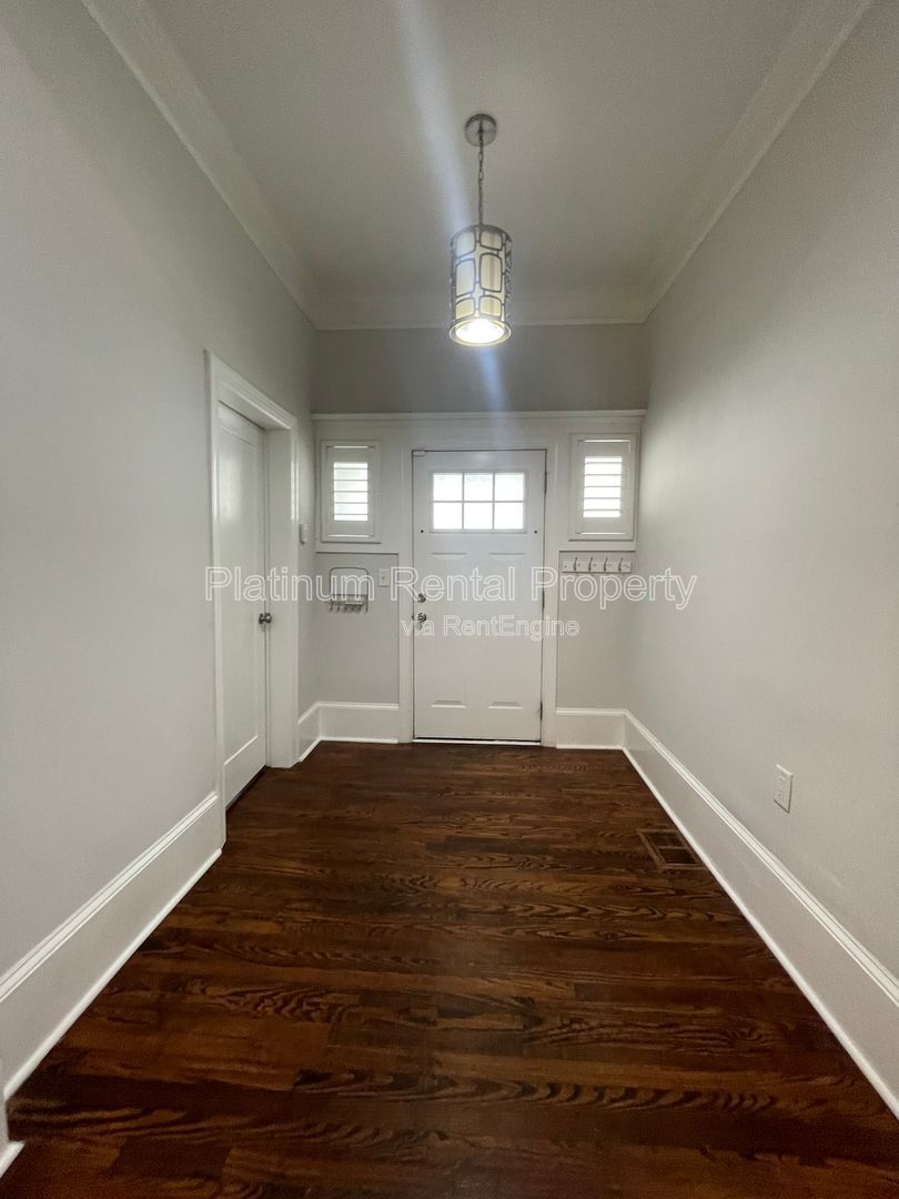 Gallery Image 58