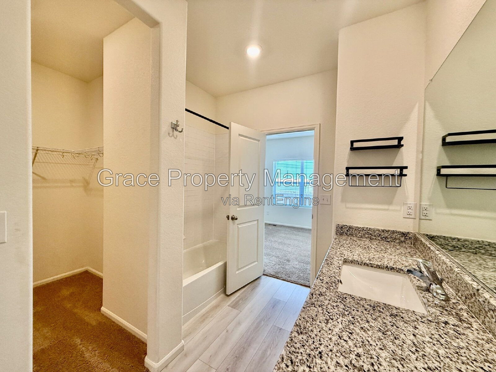 Gallery Image 16