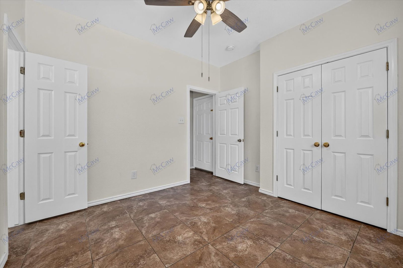 Gallery Image 18