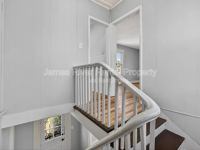 Gallery Image 17