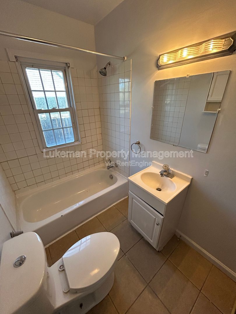 Gallery Image 16