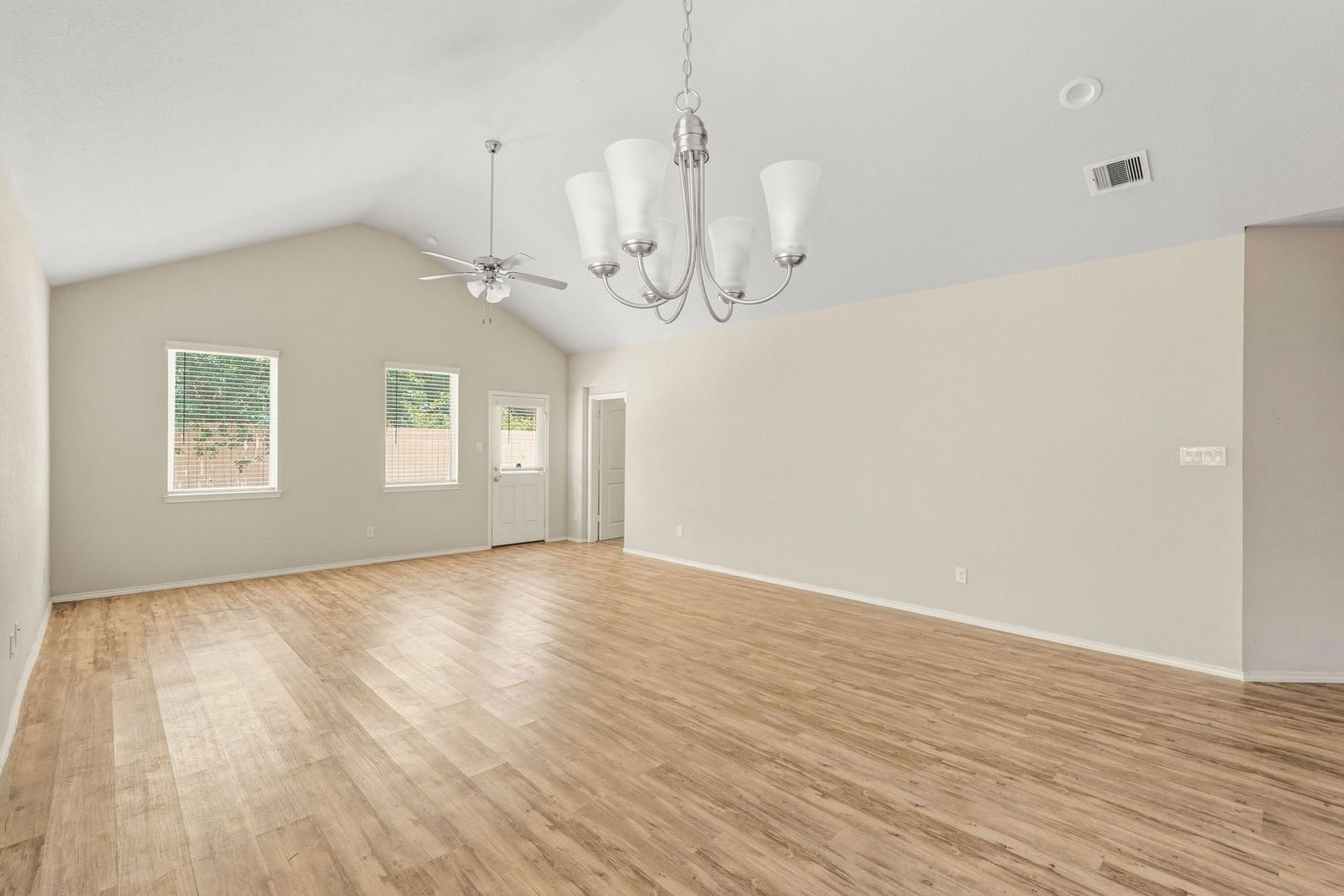 Gallery Image 19
