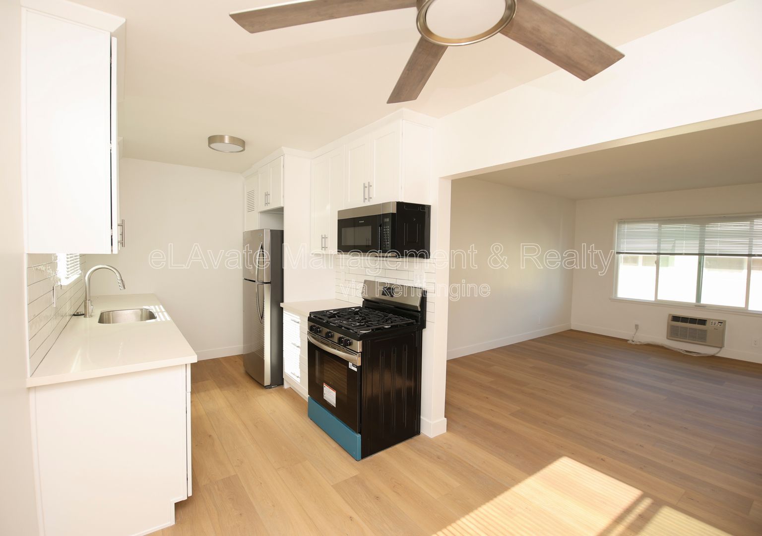 Gallery Image 0
