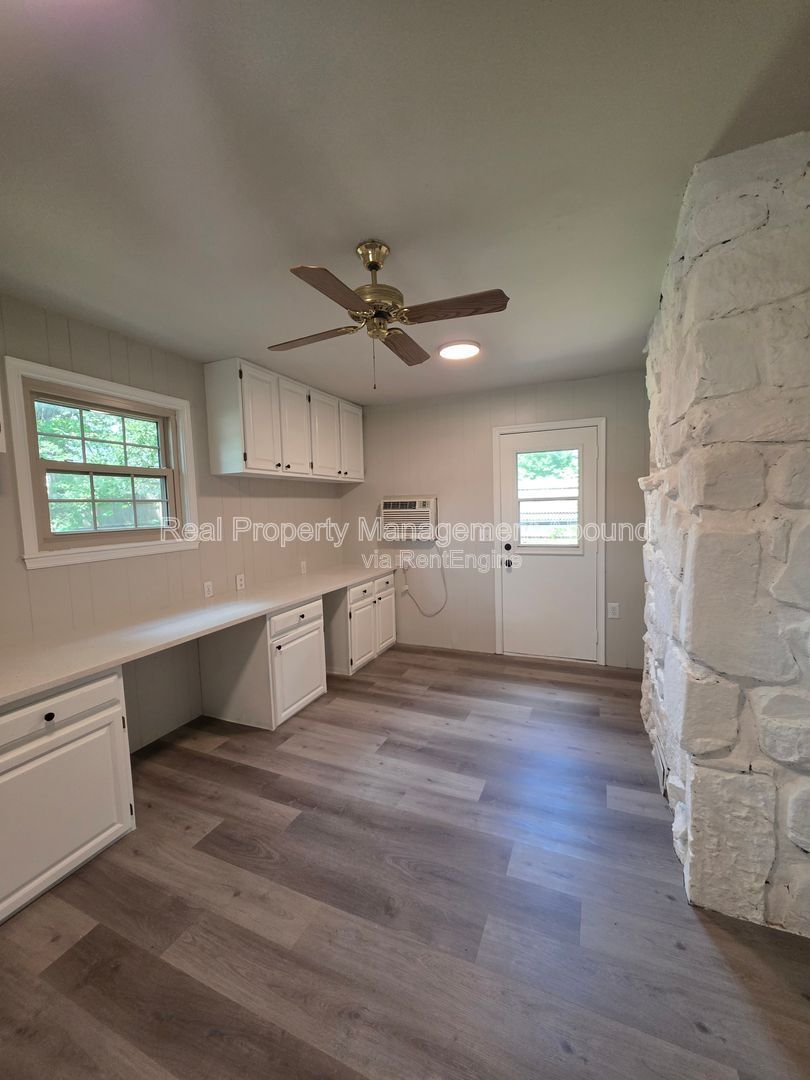 Gallery Image 10