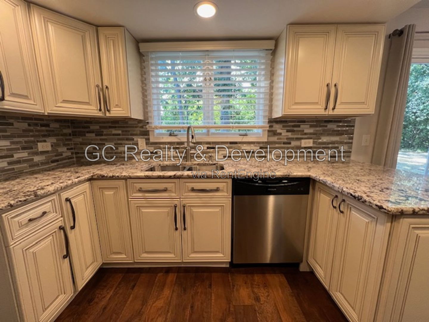 Gallery Image 17
