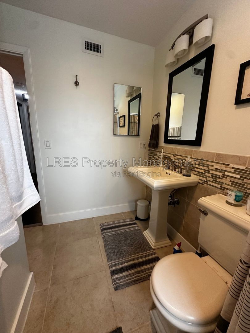 Gallery Image 18