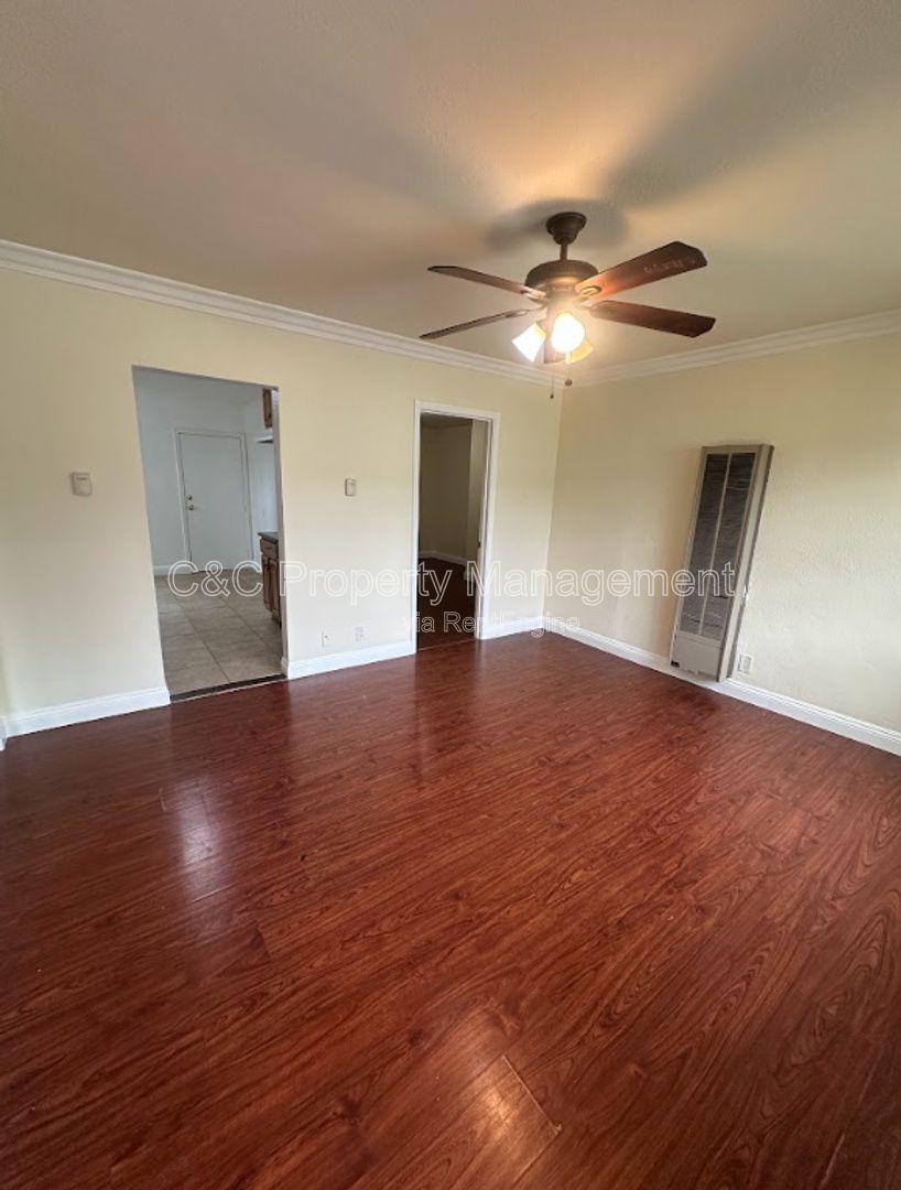 Gallery Image 8