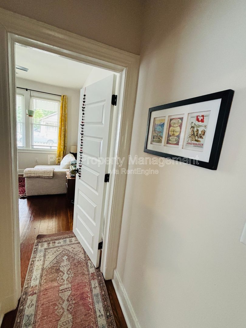Gallery Image 16