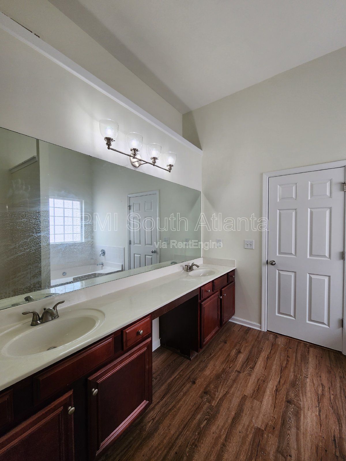 Gallery Image 54