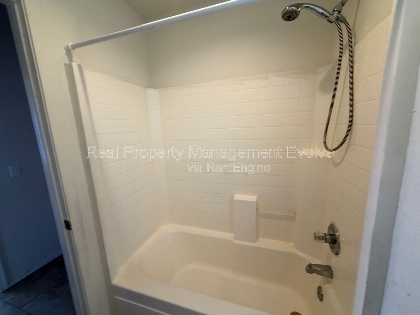 Gallery Image 16