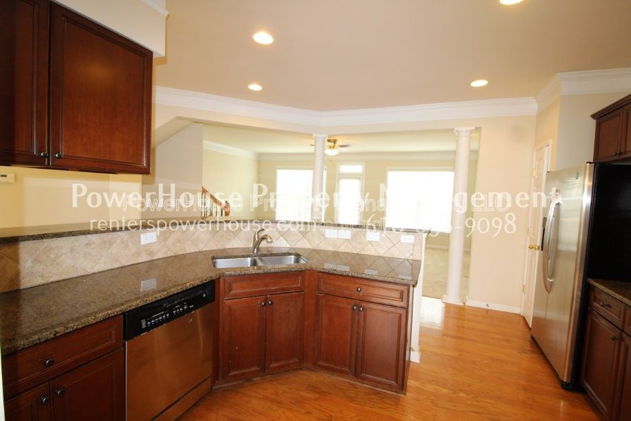 Gallery Image 31