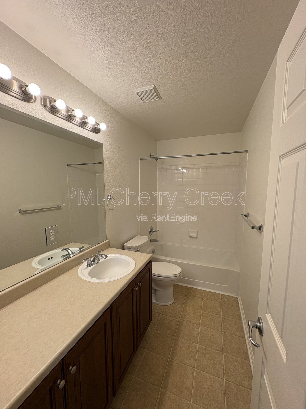 Gallery Image 32