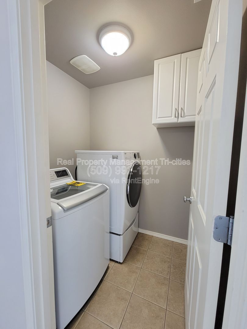 Gallery Image 16