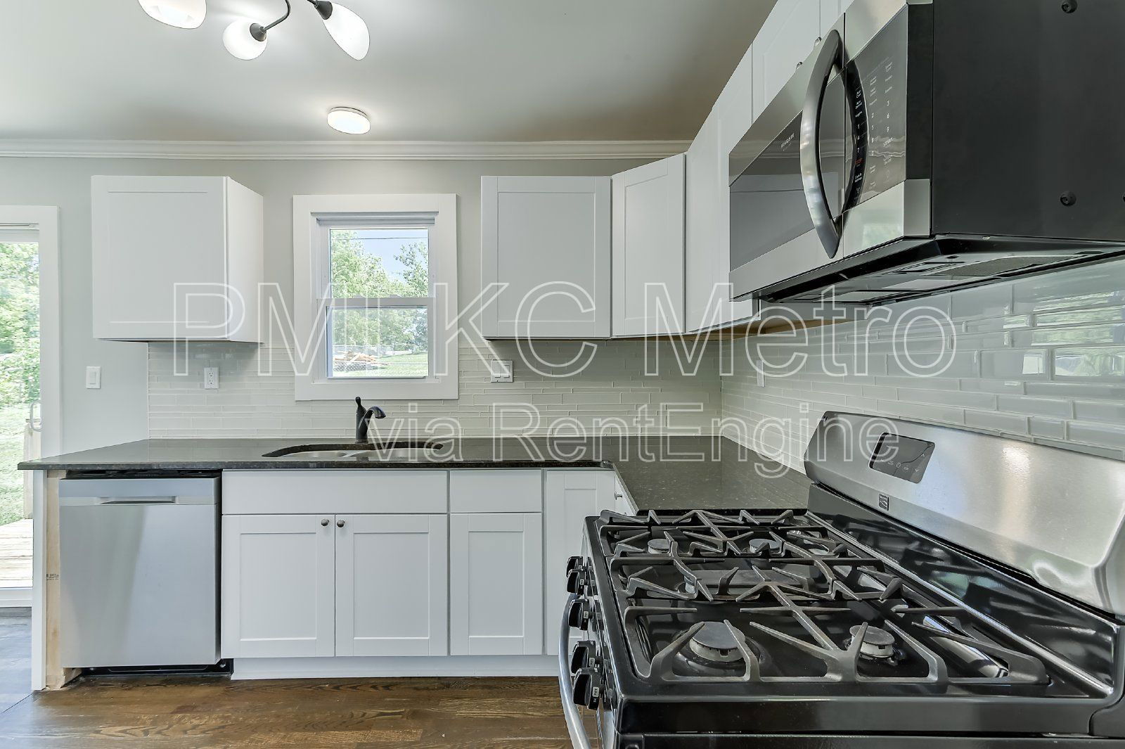 Gallery Image 17