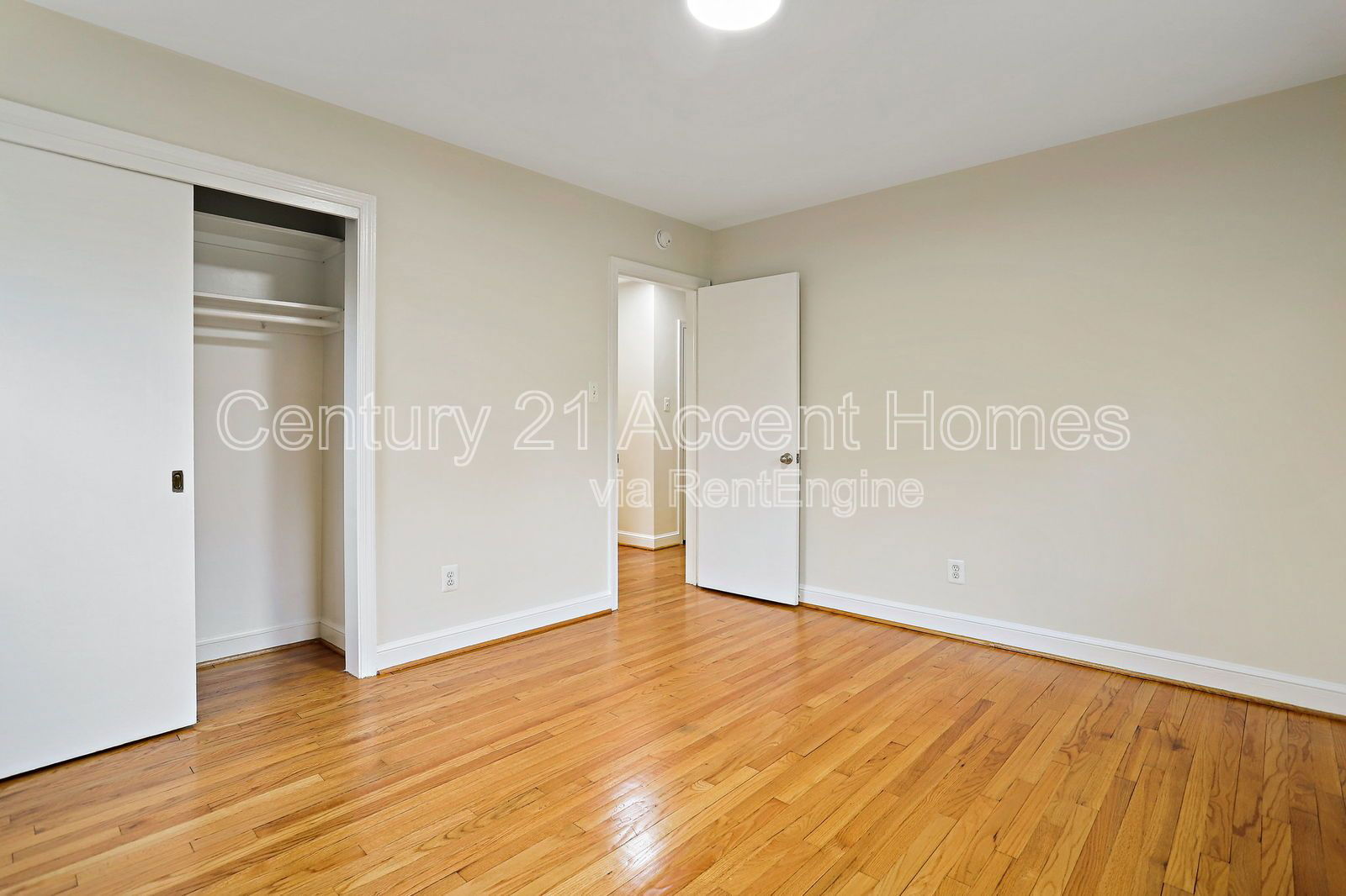 Gallery Image 38