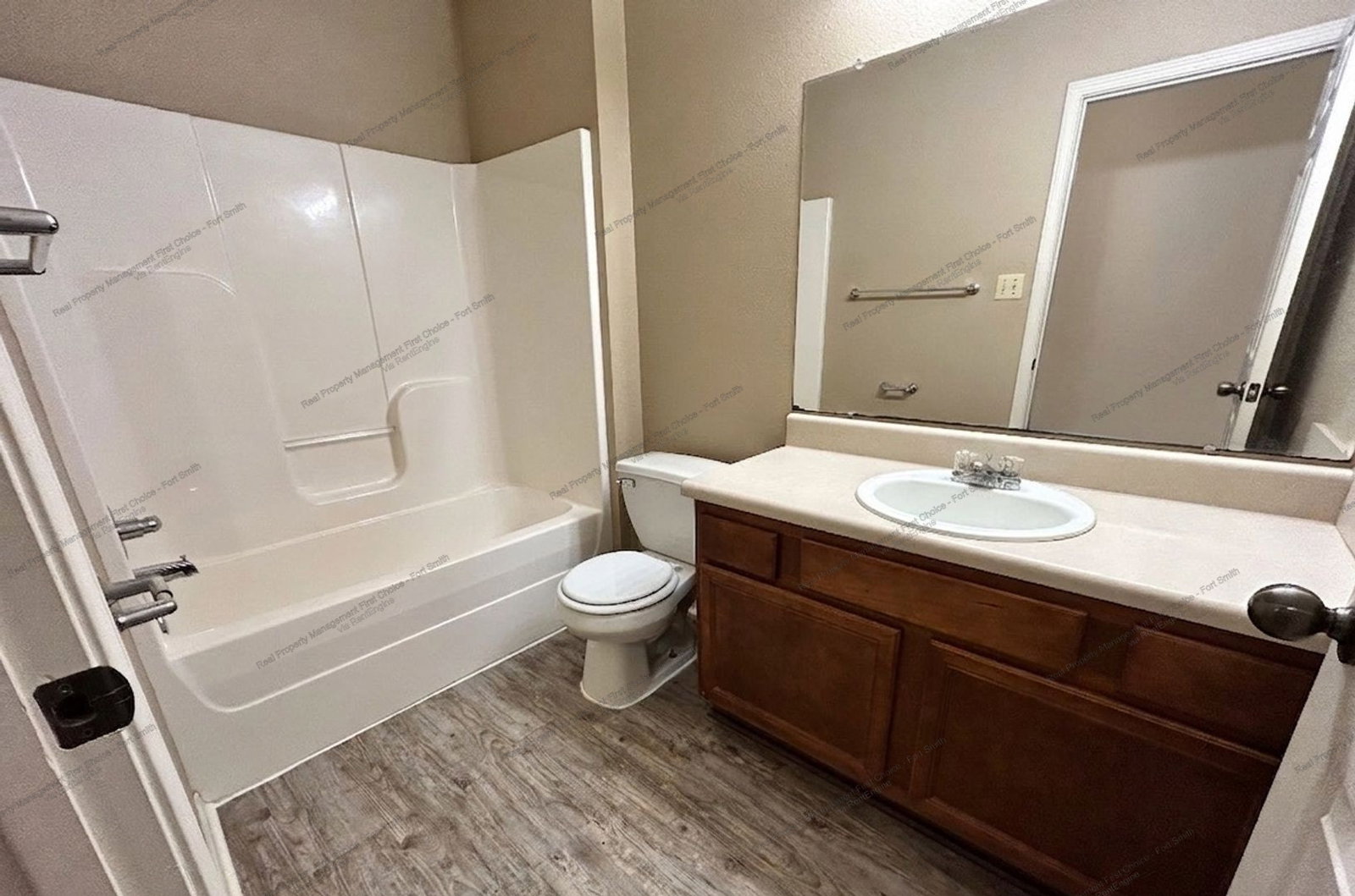 Gallery Image 18