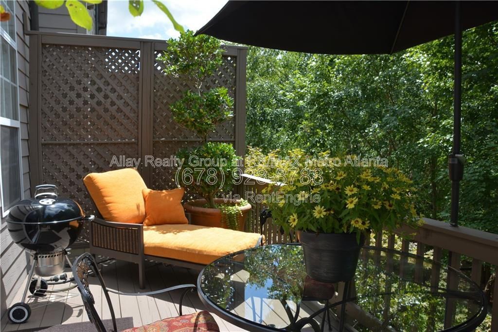Gallery Image 17