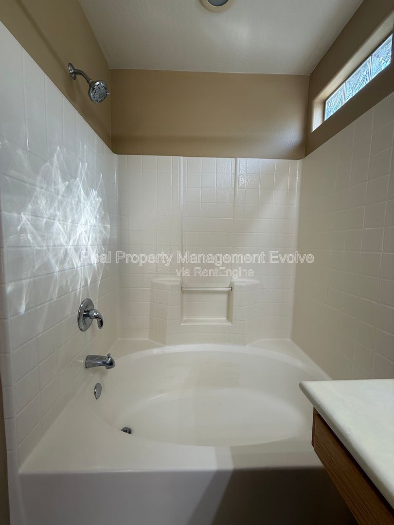 Gallery Image 20
