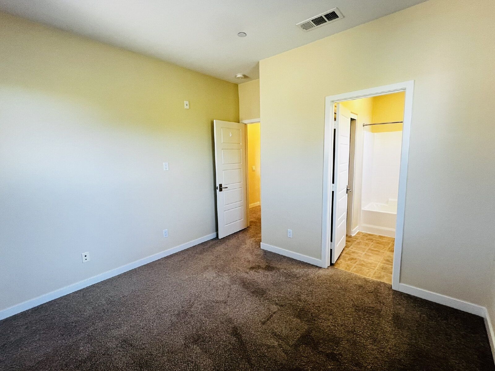 Gallery Image 38