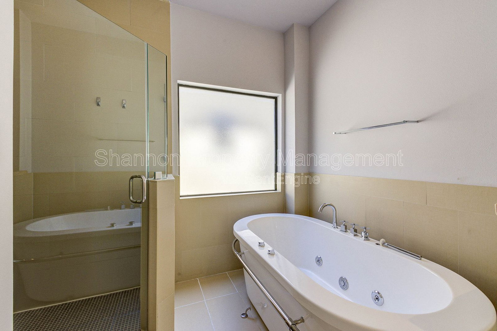Gallery Image 17