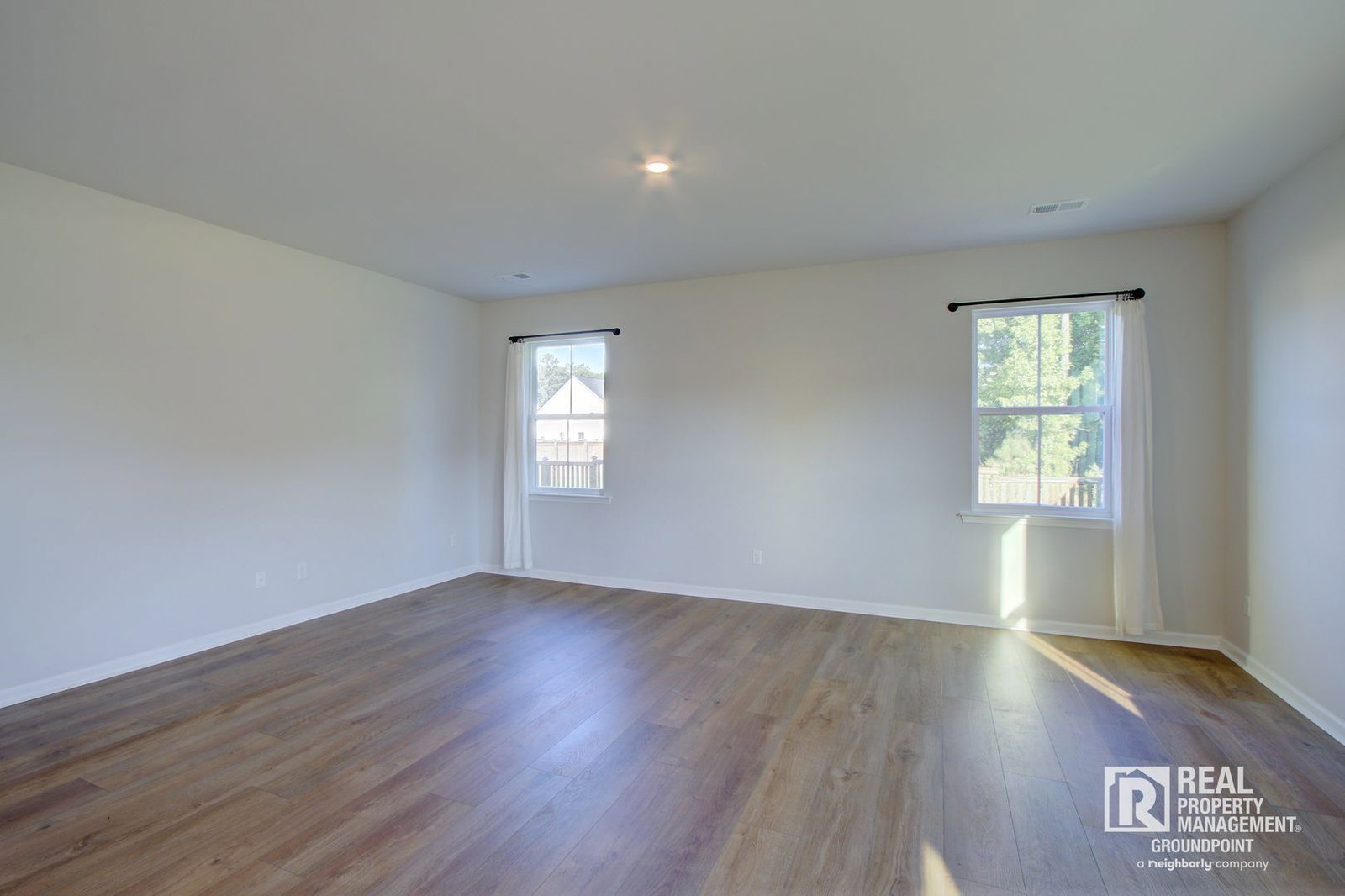 Gallery Image 16