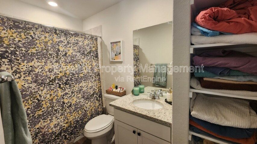 Gallery Image 17