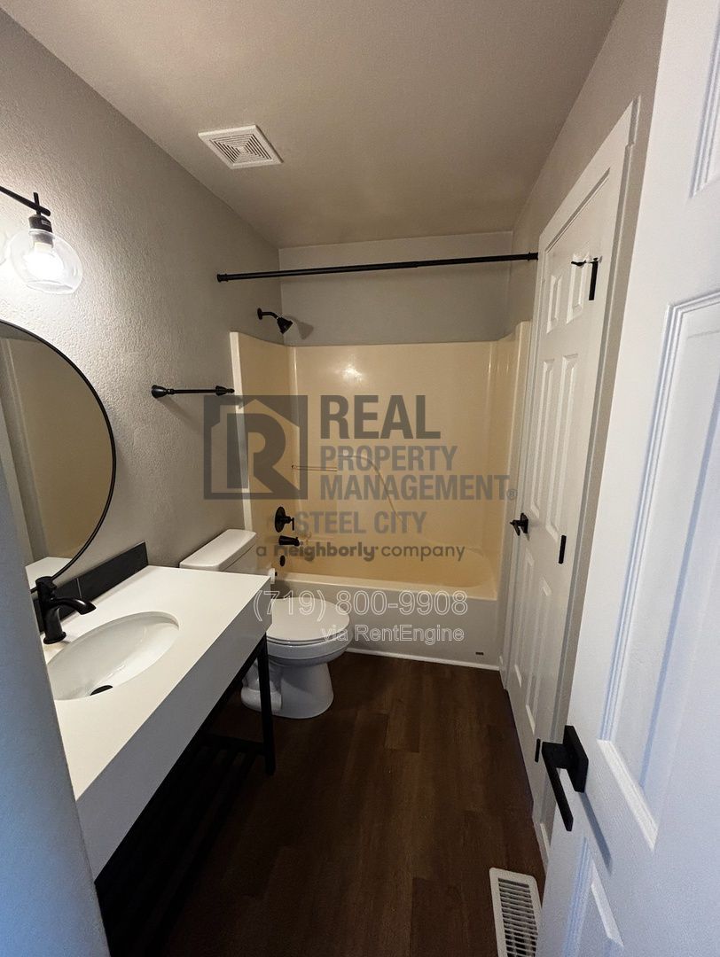 Gallery Image 17