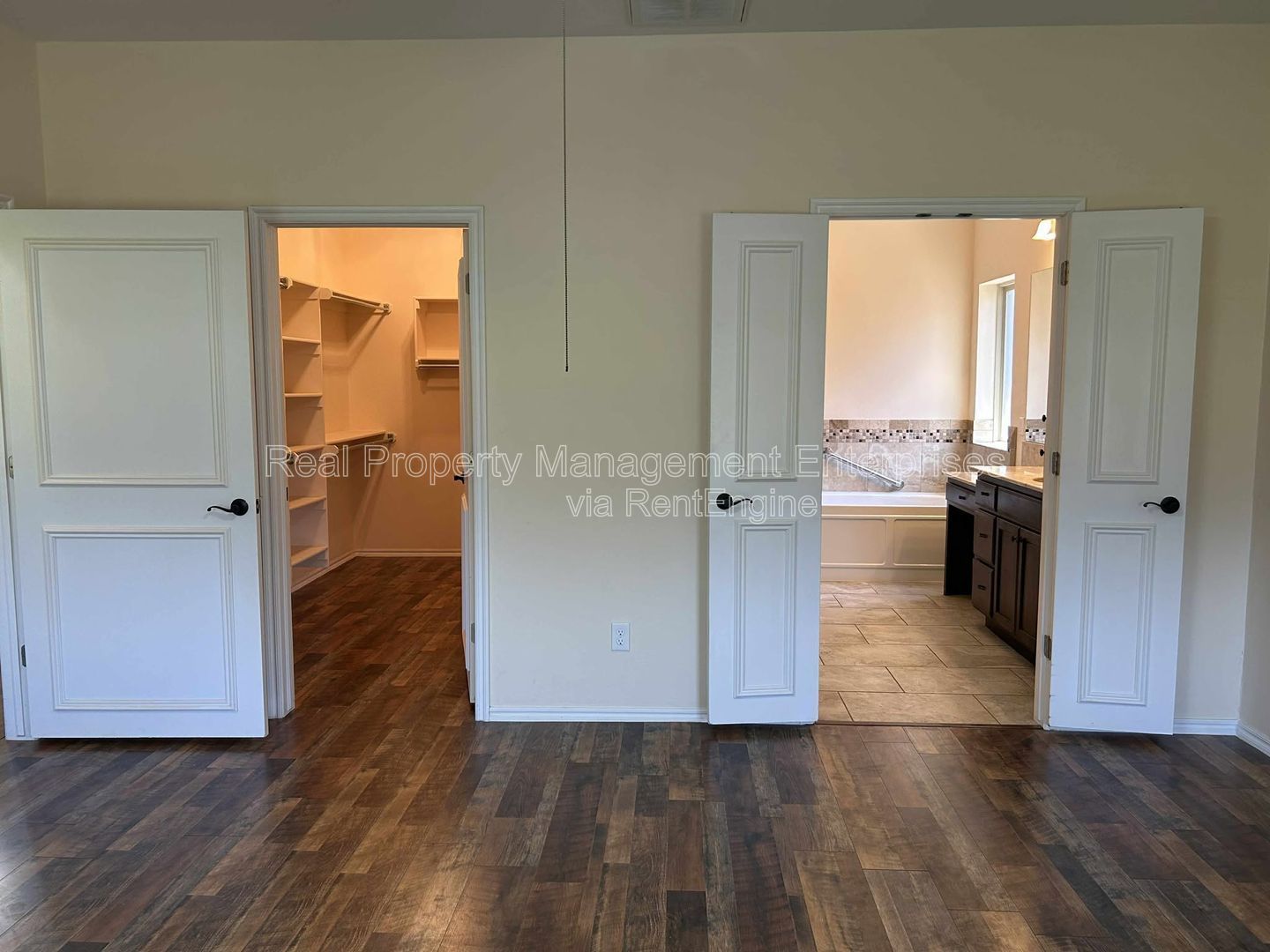 Gallery Image 19