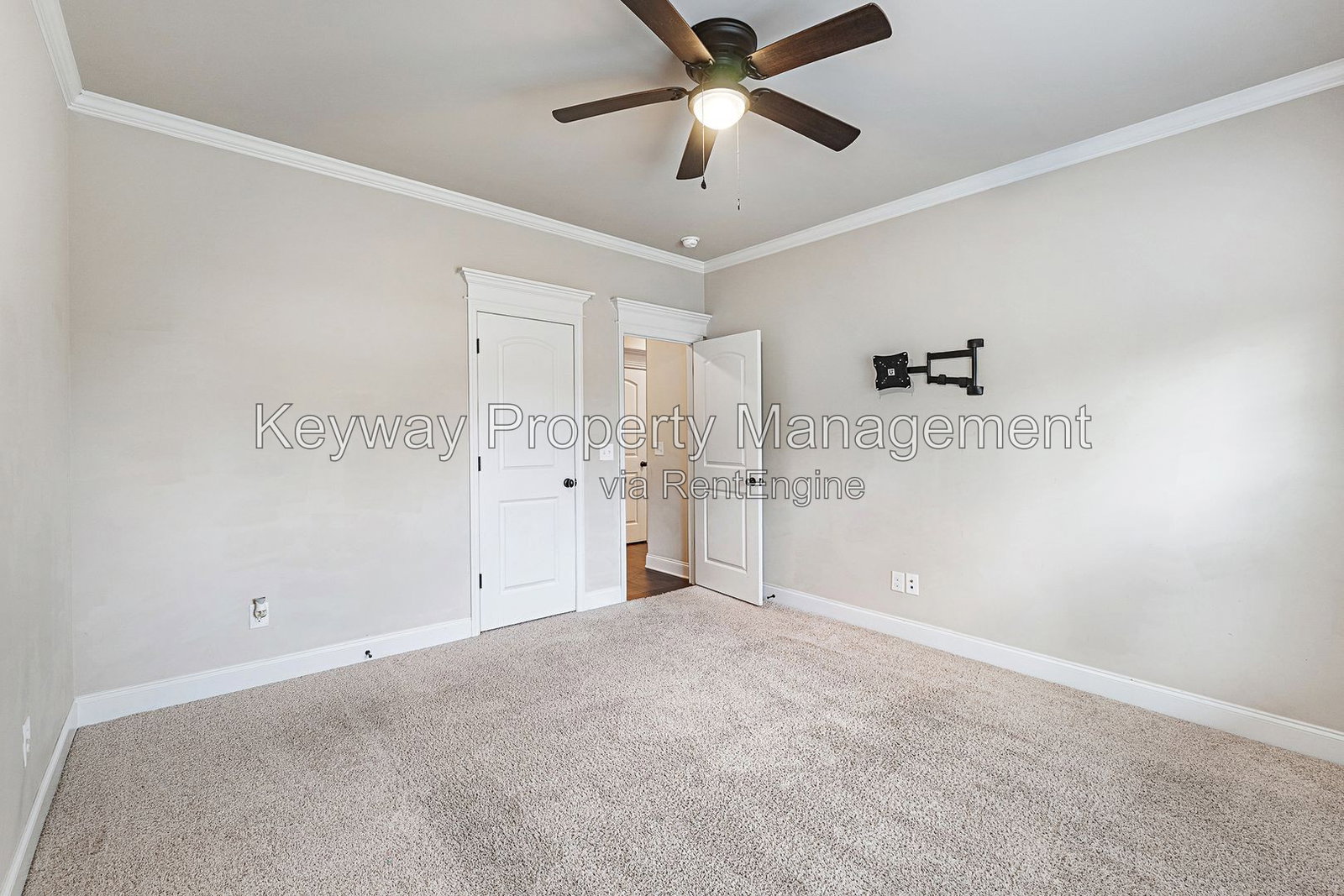 Gallery Image 15