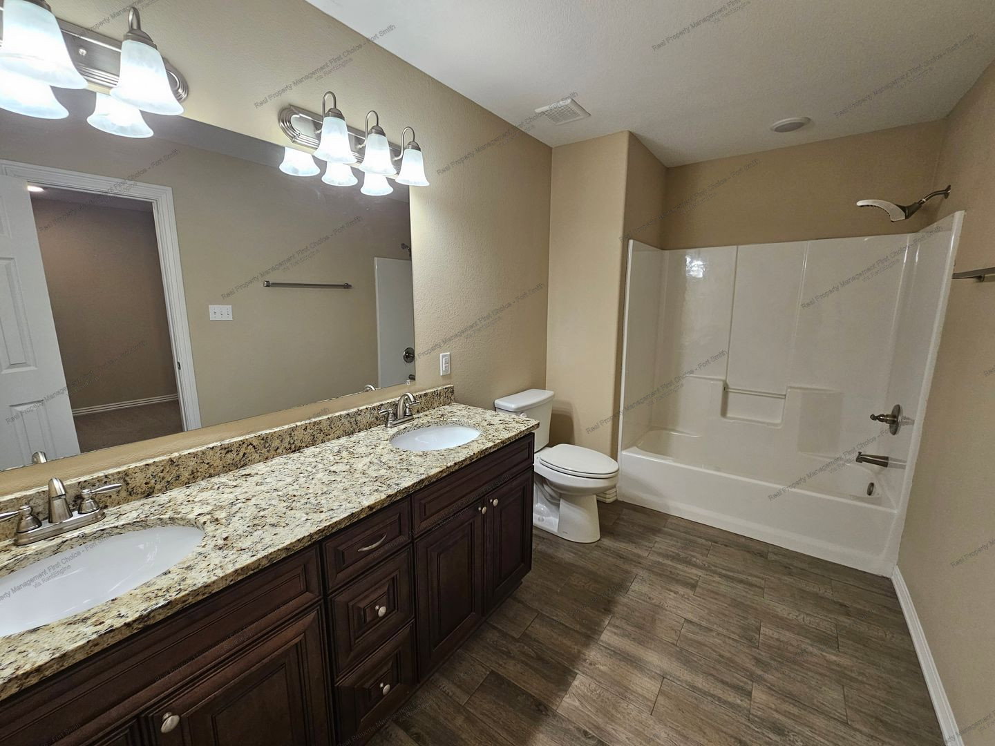 Gallery Image 15