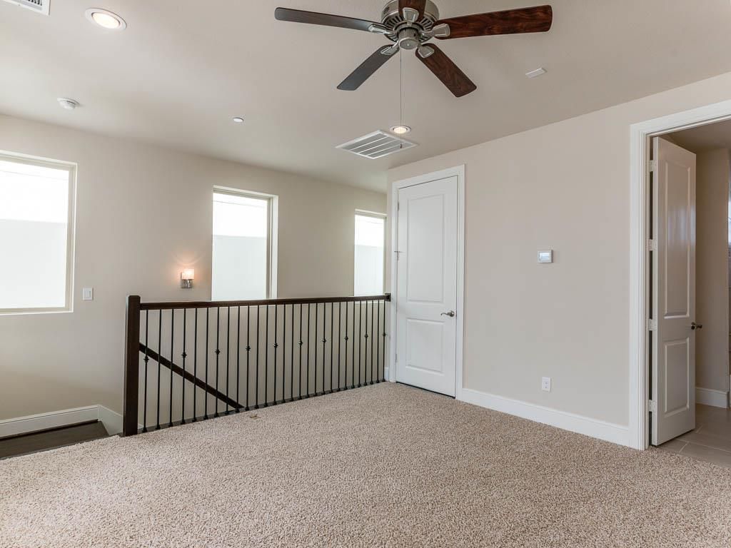 Gallery Image 17