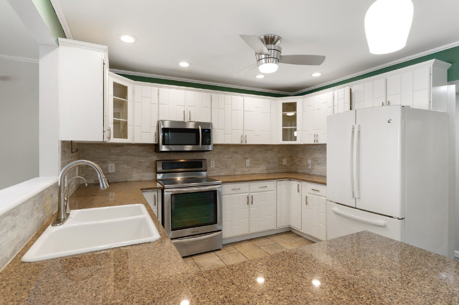 Gallery Image 11