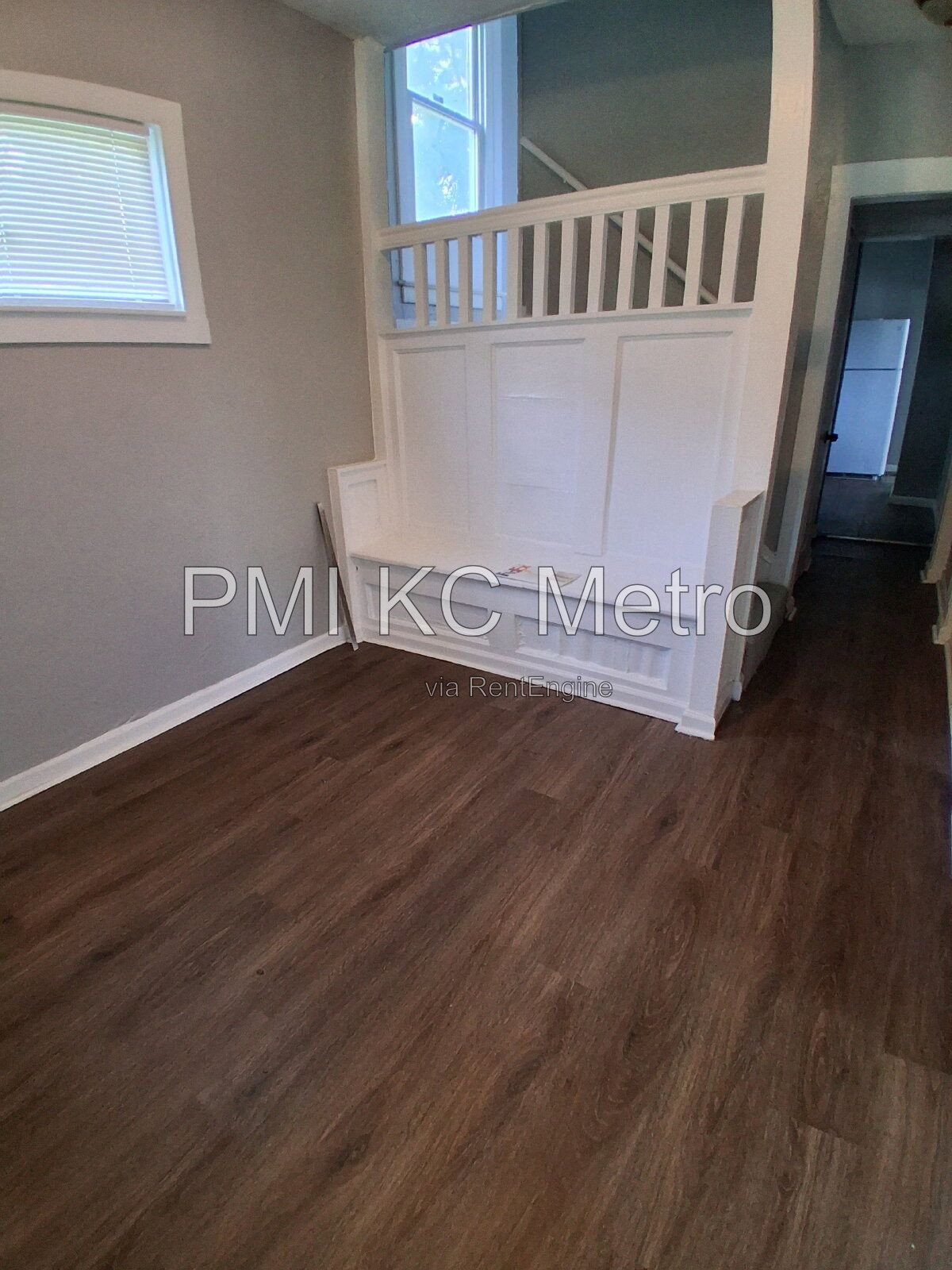 Gallery Image 0