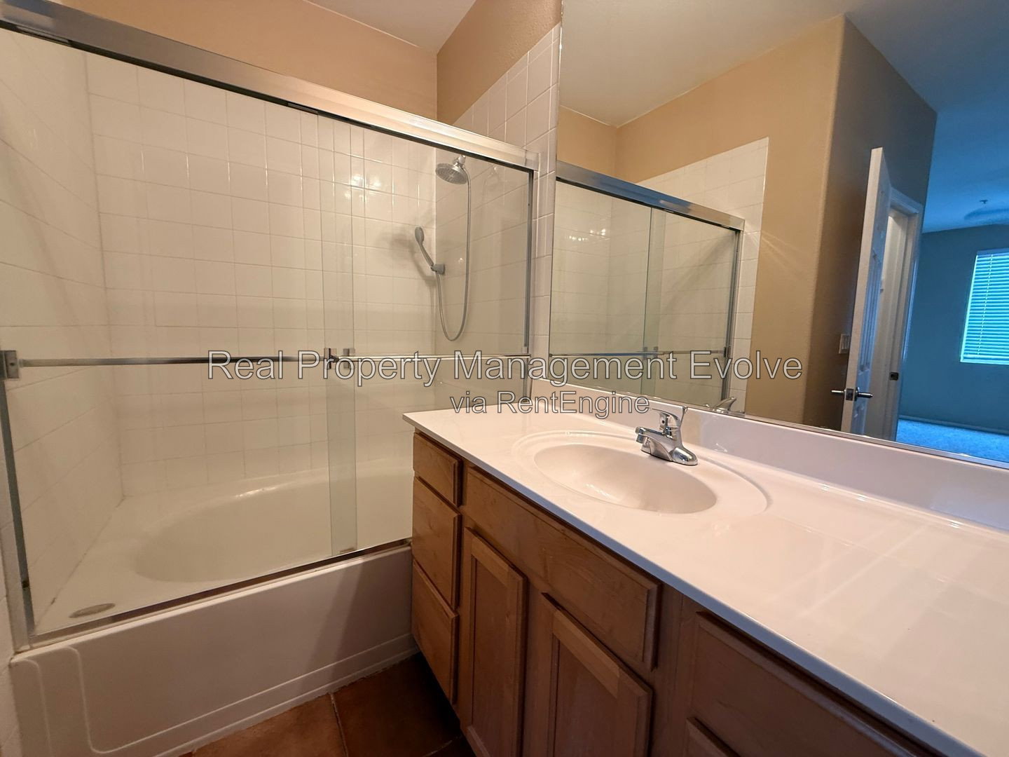 Gallery Image 17