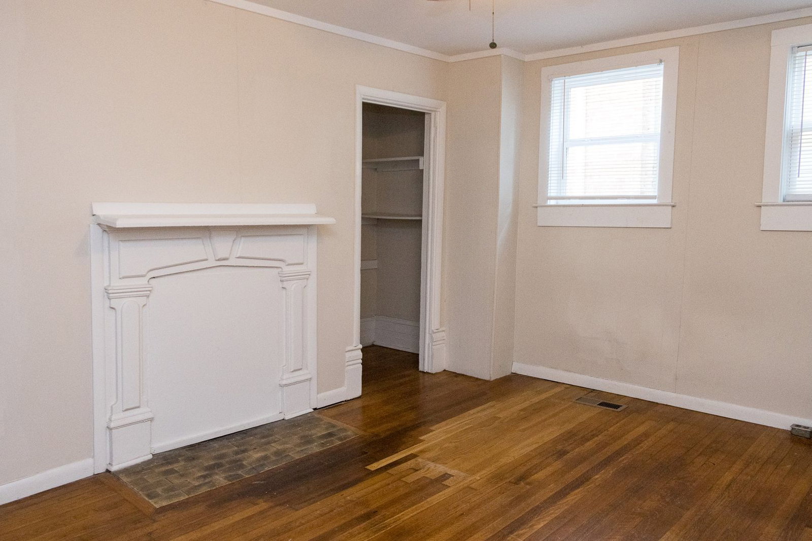 Gallery Image 13