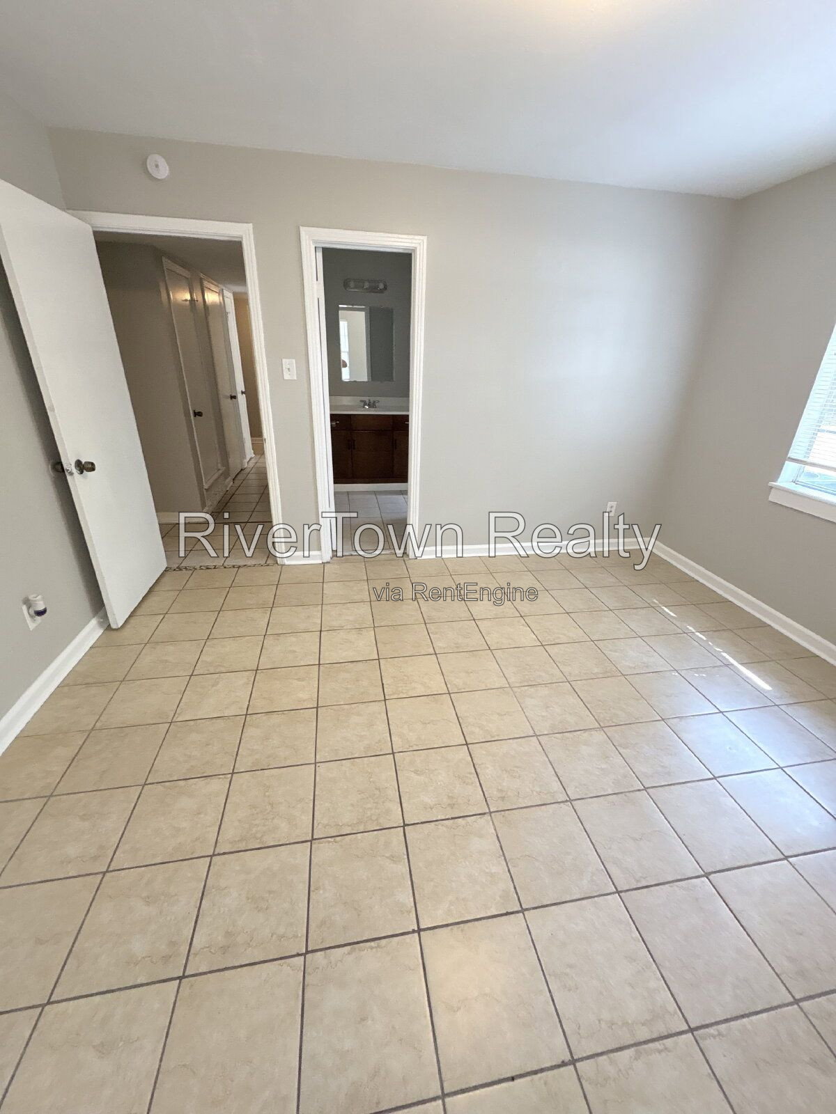 Gallery Image 17