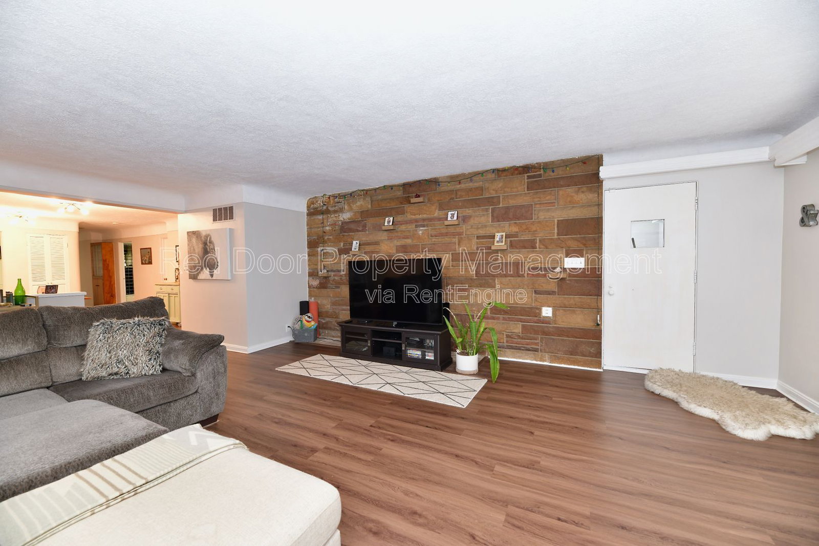 Gallery Image 19