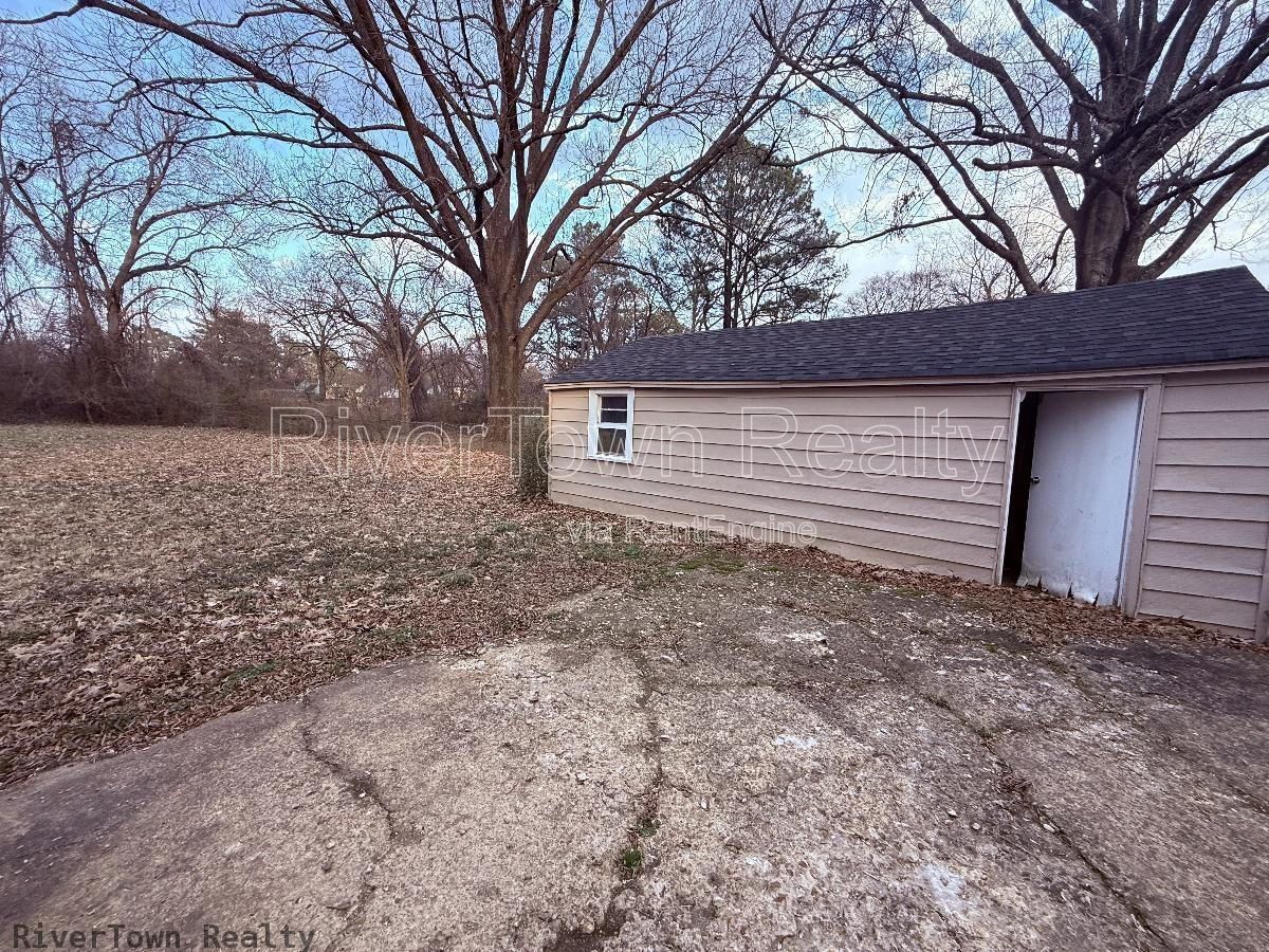 Gallery Image 16