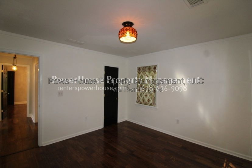 Gallery Image 14