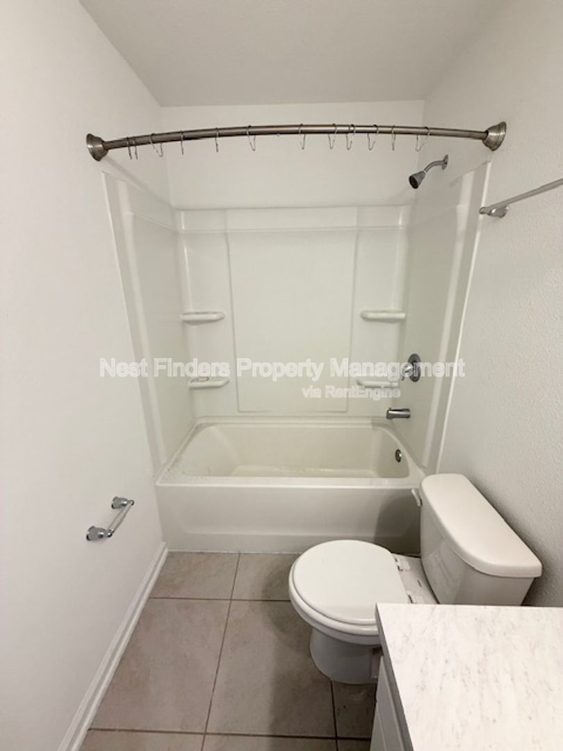 Gallery Image 16
