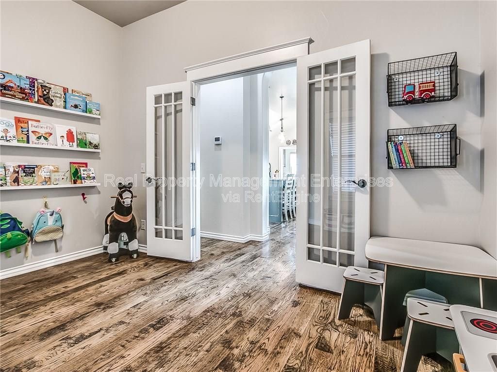Gallery Image 16