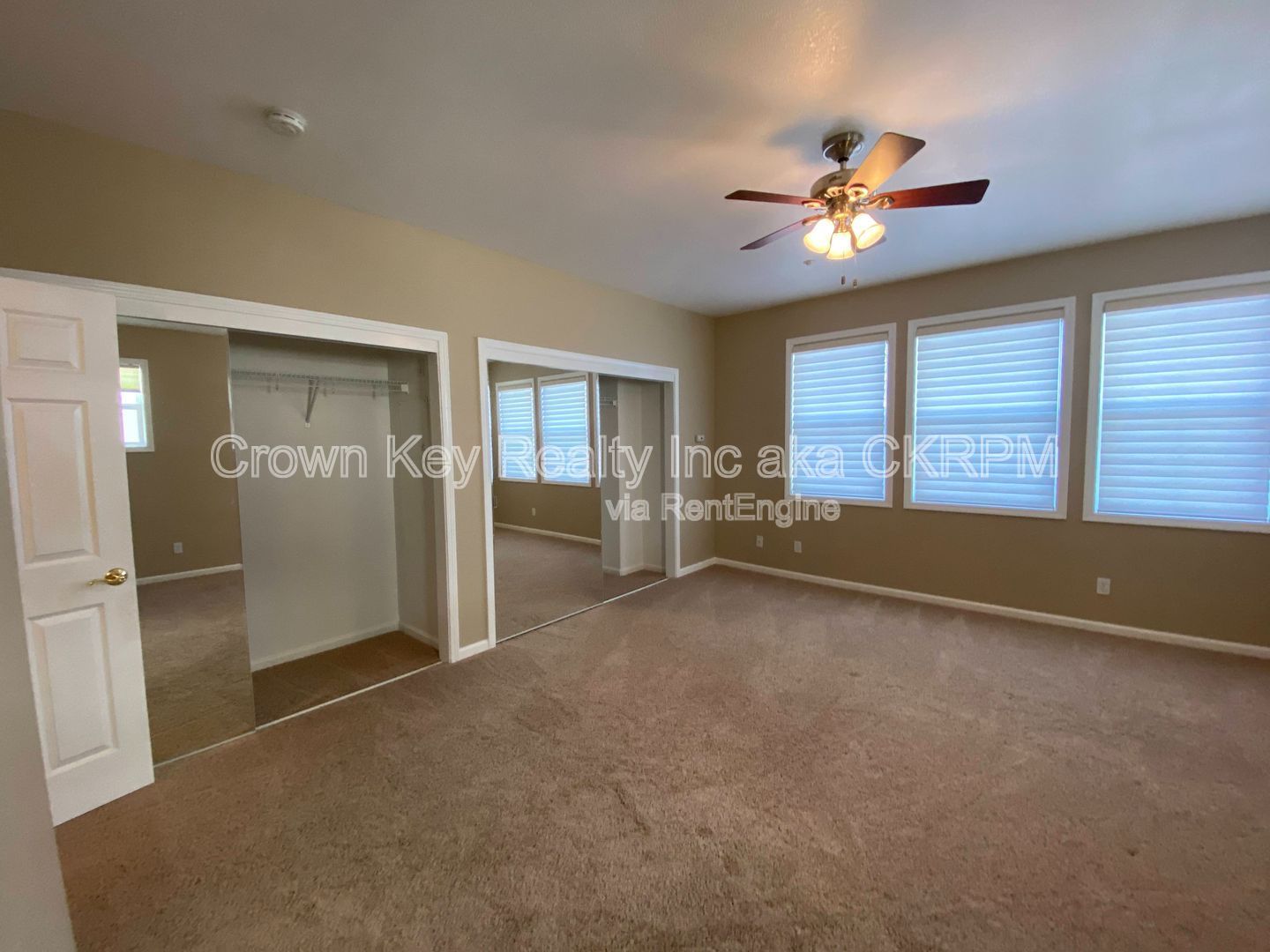 Gallery Image 17