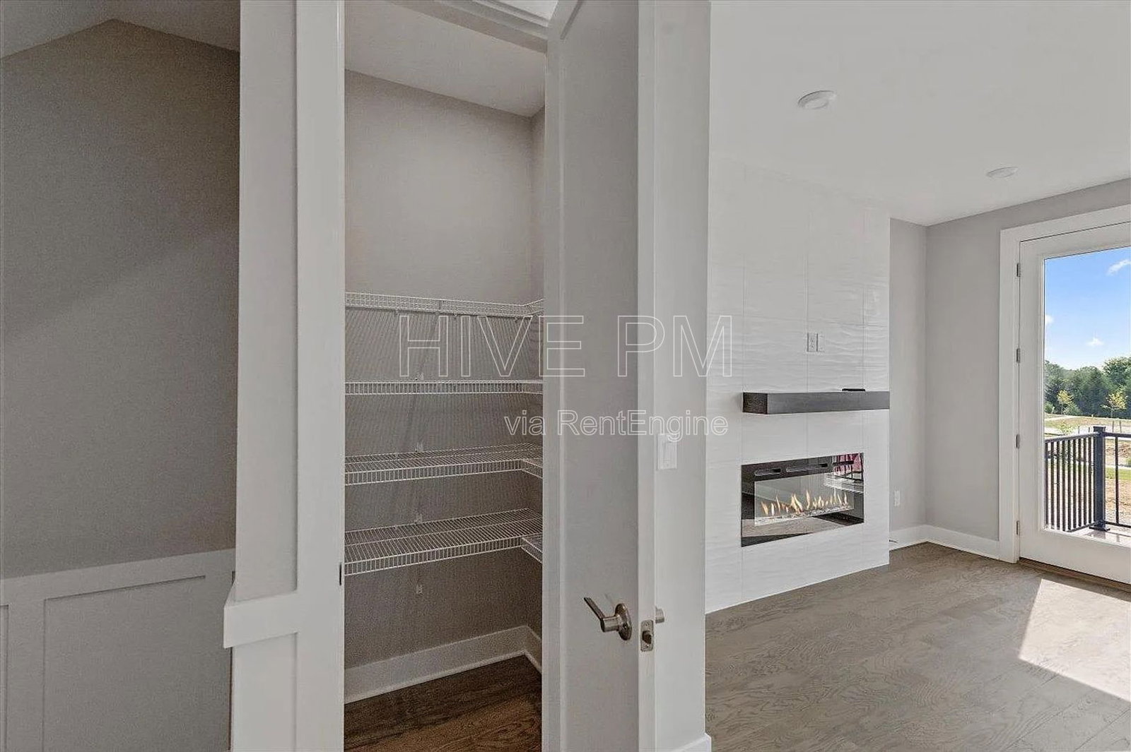 Gallery Image 13