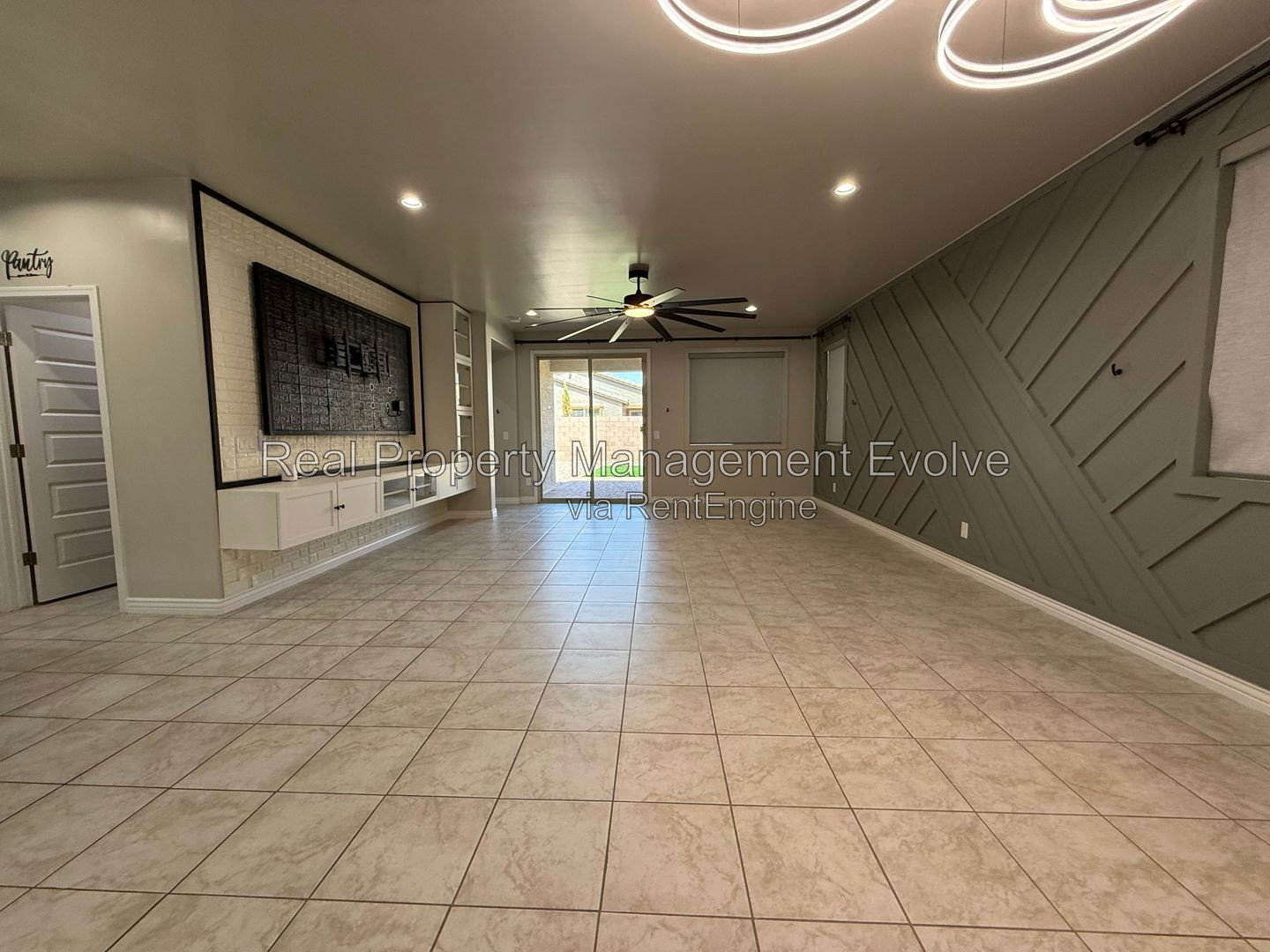 Gallery Image 19
