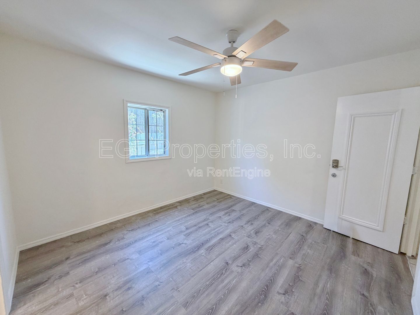 Gallery Image 17